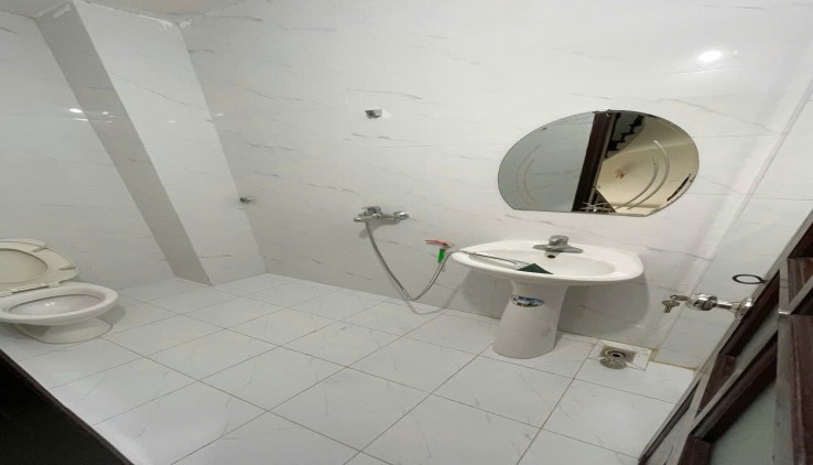 CHO THUÊ NHÀ NGUYÊN CĂN KHUẤT DUY TIẾN, QUẬN CẦU GIẤY, 55m2x 4 tầng, 22 Triệu